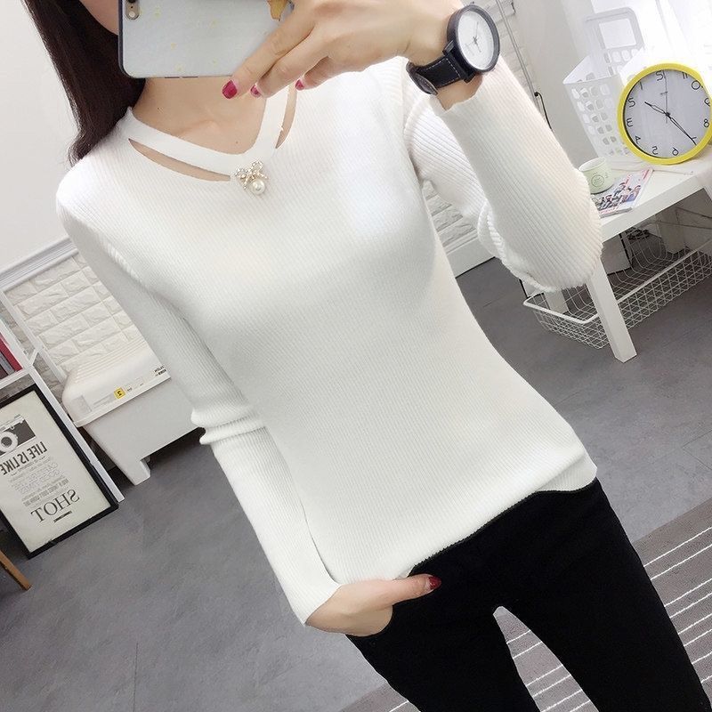 Winter Clothing Trends For Women - Col en V tricot mince simplicité